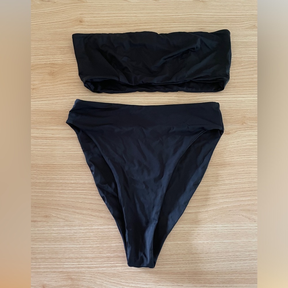 437 Black Bandeau Top